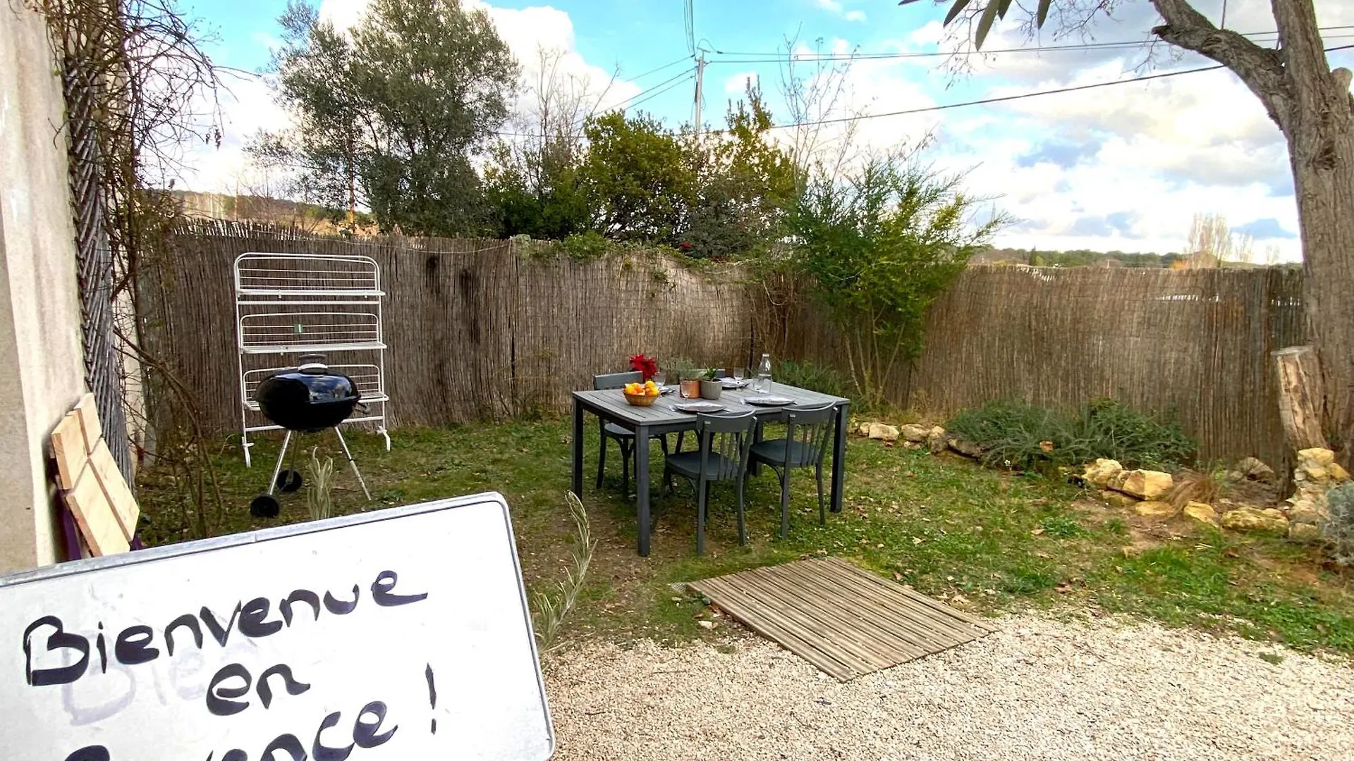 Eden L Jardin, Bbq, Duplex L Parking Gratuit & Super Wifi L Vue Panoramique Sainte-Victoire Lägenhet Aix-en-Provence